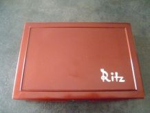 boite jamais utilisée pour rangements maquillage Hôtel Ritz