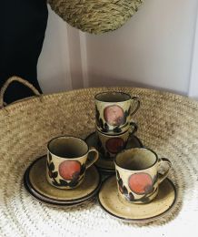 Tasses et soucoupes vintage