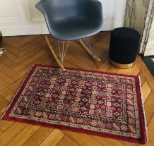 Petit tapis Moyen Orient vintage