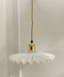 Suspension vintage en opaline gaufrée 