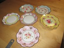 6 Assiettes a desserts en carton epais style vintage