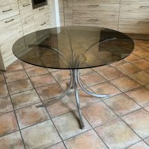 Table Roche Bobois.1970. Acier chromé et verre fumé.