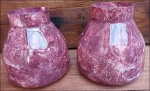 Une paire de vases en verre