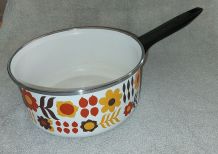 Vintage belle casserole 17.50 cm  fleurie orange et marron a