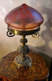 Lampe Art Nouveau autrichienne en bronze  massif avec abat-j