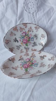 Duo des petites assiettes en fine porcelaine anglaise