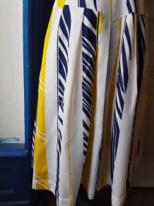 Robe midi vintage blanche à motifs jaunes et bleus