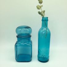 Bocal bleu et bouteille assortie