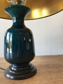 Grande lampe en céramique avec abat-jour noir et or