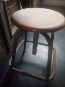 tabouret de classe de sciences livraison compris