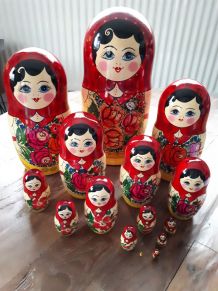 Grande poupée russe matriochka 15 pièces 