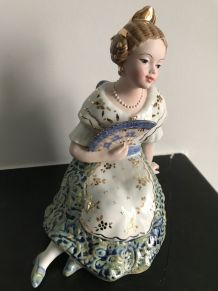 Statuette Porcelaine ancienne "VALENCIANA" Collector !