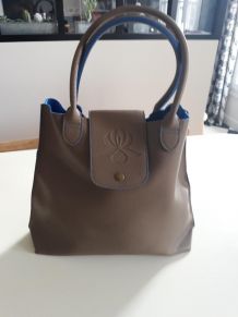 Sac beige fonçé esprit vintage