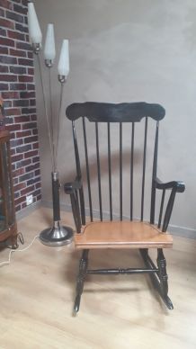 Rocking-chair brun et bois naturel 1970. Style scandinave. A