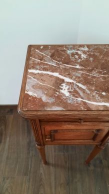 Table de chevet bois et marbre rose