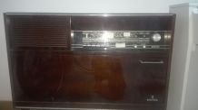 Meuble radio/tourne disque GRUNDIG