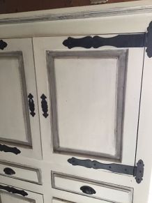 armoire en chêne relooké