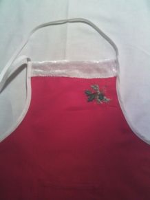Tablier de cuisine rouge &amp;amp; velours blanc Noël brodé