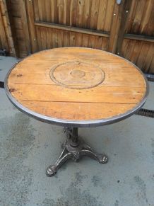 table pied bronze vintage industriel