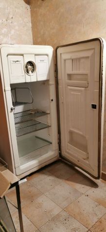 Réfrigérateur Pictet année 1950 sans moteur