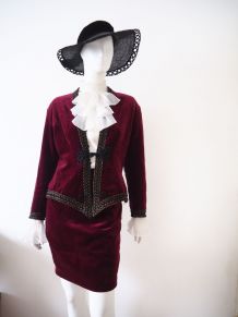 Ensemble tailleur baroque en velours bordeaux 70's 80's 