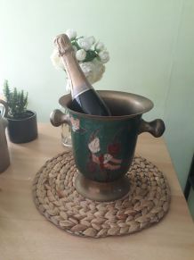 seau à champagne cuivre et  laiton , décor émaux