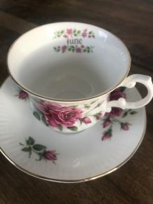 Tasse et sous-tasse Juin/June angleterre