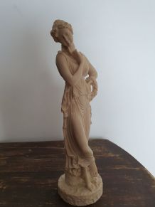 Sculpture femme grecque pensante numeroté et signé FG