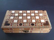 Jeu de dames et backgammon en bois &amp;amp; nacre de voyage
