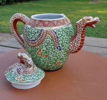 Théière &amp;amp; sucrier porcelaine japonaise  forme dragon, Kutomi