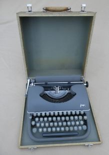 Ancienne Machine à écrire JAPY