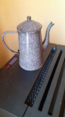 Cafetiere emaillee vintage