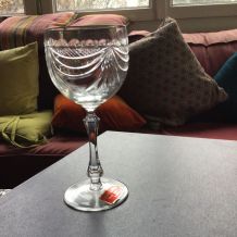 6 verres à vin en cristal