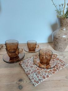 Cafetière Hellem 8 tasses vintage verrerie Pyrex - Ressourcerie Histoires  Sans Fin