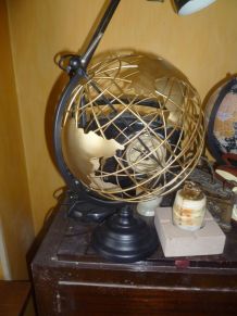 globe terrestre squelette