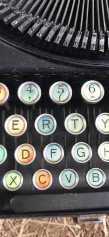 Machine à écrire Vintage & Ancienne – Luckyfind