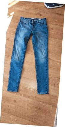 Levi's 710 super skinny W28L32