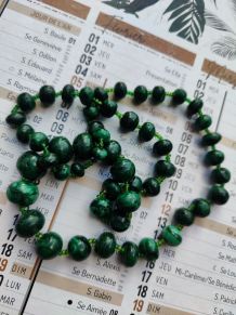 Grand collier de perles pierre de malachite africain