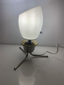 Lampe vintage 1960 tripode opaline design - 34 cm