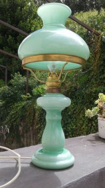 Lampe à poser en opaline