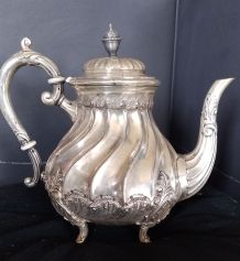Victorian English Silverplated Teapot