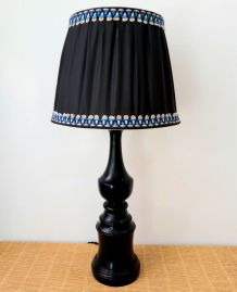 Lampe en bois art déco 1930 et abat jour couture 