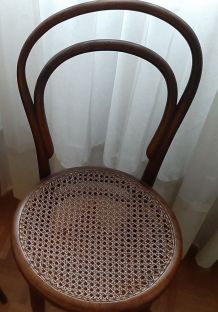 Chaise de bistrot 