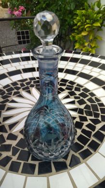 Carafe en verre bleu ciel 