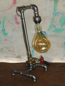 Lampe design industriel " LAMPE POIRE " 