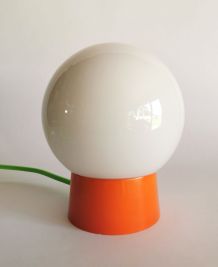 Lampe salon chevet bureau vintage opaline blanche "Orange"