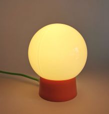 Lampe salon chevet bureau vintage opaline blanche "Orange"