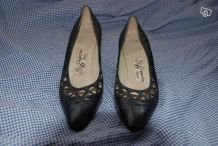 chaussures vintage années 60 escarpins Cypris bleu foncé