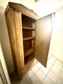 Armoire parisienne ancienne avec miroir biseauté 