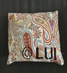 Coussin motifs cachemire "LUI"